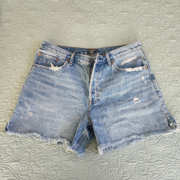 Abercrombie & Fitch - 4" Shorts - Picture 1 of 3
